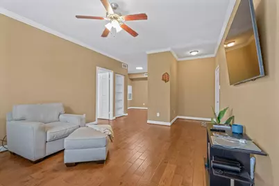 2255 Braeswood Park Drive #146, Houston, TX 77030 - Photo 3