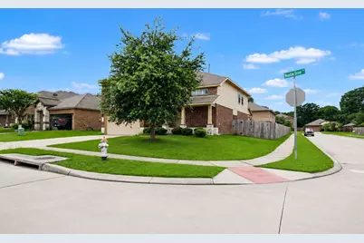 166 Meadow Grove Drive, Conroe, TX 77384 - Photo 3