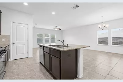 166 Meadow Grove Drive, Conroe, TX 77384 - Photo 17