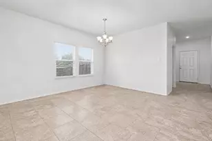 166 Meadow Grove Dr, Conroe, TX 77384 - Photo 11