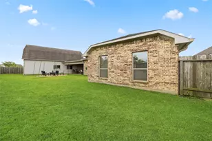 6831 Arlington Dr, Manvel, TX 77578 - Photo 7
