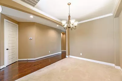 4607 Rockton Hills Lane, Sugar Land, TX 77479 - Photo 9