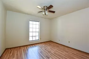 5252 Twin City Hwy, Groves, TX 77619 - Photo 9