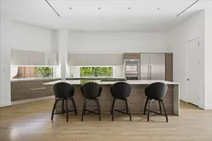 1620 Harold St, Houston, TX 77006 - Photo 9