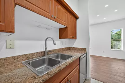 4041 Drake Street #203, Houston, TX 77005 - Photo 11