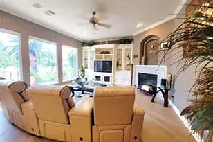 9 Camden Ct, Sugar Land, TX 77479 - Photo 13