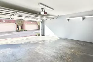 8638 Meadowcroft Dr, Houston, TX 77063 - Photo 23