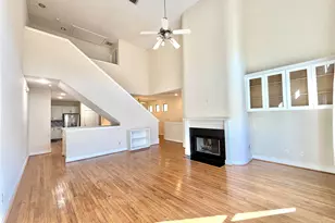 8638 Meadowcroft Dr, Houston, TX 77063 - Photo 9