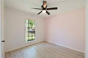 1911 Edinburg Ave, League City, TX 77573 - Photo 23