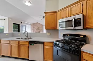 1911 Edinburg Ave, League City, TX 77573 - Photo 17