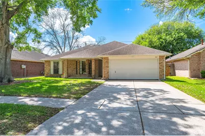 1911 Edinburg Avenue, League City, TX 77573 - Photo 3