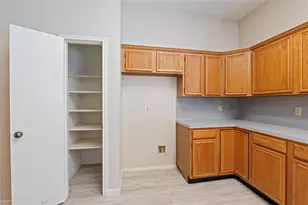 1911 Edinburg Ave, League City, TX 77573 - Photo 17