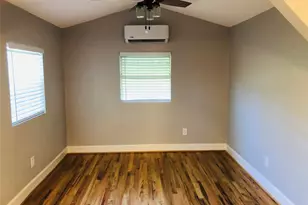 734-A McDaniel St, Houston, TX 77022 - Photo 7