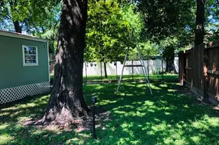 734-A McDaniel St, Houston, TX 77022 - Photo 21