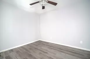 5214 Lodge Creek Dr, Houston, TX 77066 - Photo 17