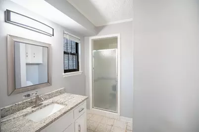 5214 Lodge Creek Drive, Houston, TX 77066 - Photo 9