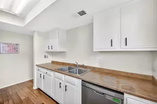 6975 Chasewood Dr, Houston, TX 77489 - Photo 3