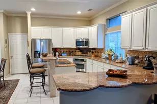 10114 Crescent Bluff Ln, Houston, TX 77070 - Photo 3