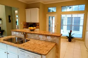 10114 Crescent Bluff Ln, Houston, TX 77070 - Photo 5