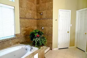 10114 Crescent Bluff Ln, Houston, TX 77070 - Photo 27