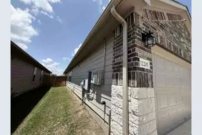 12201 Token Trail, Elgin, TX 78621 - Photo 3