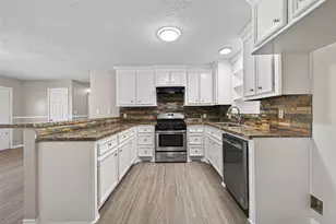 210 N Shirley Ln, Willis, TX 77378 - Photo 15