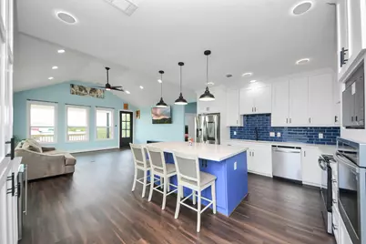 1309 24th Street, Dickinson, TX 77539 - Photo 11