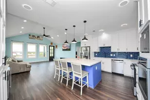 1309 24th St, Dickinson, TX 77539 - Photo 11