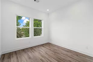 216 E 31st 1/2 St, Houston, TX 77018 - Photo 31