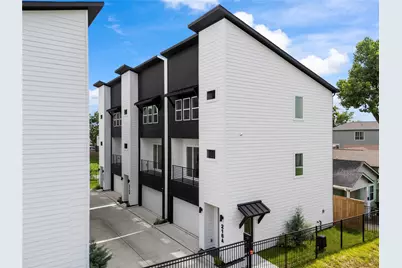 216 E 31st 1/2 Street #C, Houston, TX 77018 - Photo 3