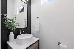 216 E 31st 1/2 St, Houston, TX 77018 - Photo 19