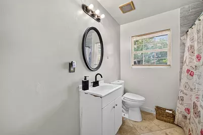 8822 Sultan Drive, Houston, TX 77078 - Photo 15