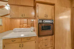 705 Darlene Ln, Wallis, TX 77485 - Photo 9