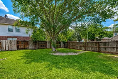 5402 Rosehaven Court, Sugar Land, TX 77479 - Photo 17