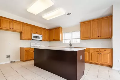 5402 Rosehaven Court, Sugar Land, TX 77479 - Photo 9