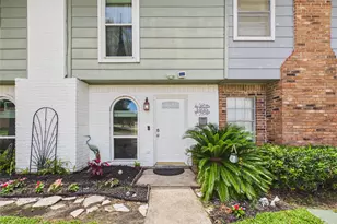1405 Bonanza Rd, Houston, TX 77062 - Photo 3