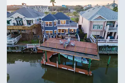 127 Port Street, San Leon, TX 77539 - Photo 3