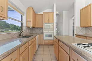 20326 Stone Lake Cir, Tomball, TX 77377 - Photo 11