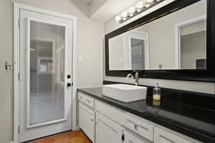 18306 Barbuda Ln, Houston, TX 77058 - Photo 23