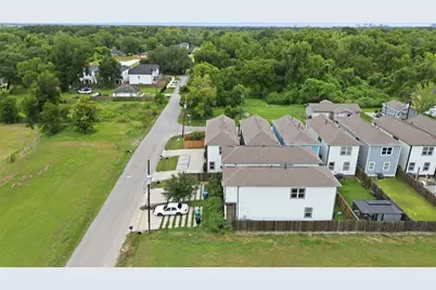 1847 Dewalt Street, Houston, TX 77088 - Photo 11
