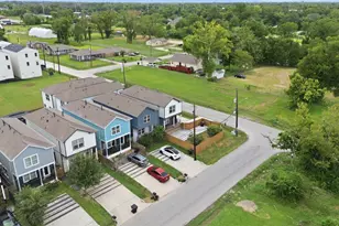 1847 Dewalt St, Houston, TX 77088 - Photo 13