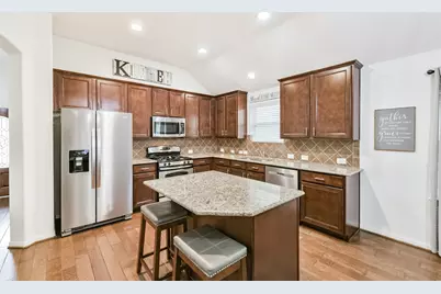 21503 Kings Bend Drive, Kingwood, TX 77339 - Photo 7