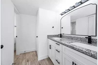 10402 Rancho Bernardo Lane, Sugar Land, TX 77498 - Photo 17