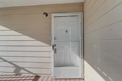 6054 Ridgeway Drive, Houston, TX 77033 - Photo 27