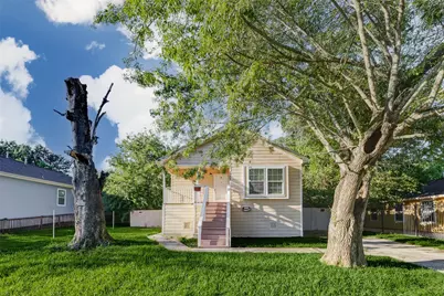 6054 Ridgeway Drive, Houston, TX 77033 - Photo 3