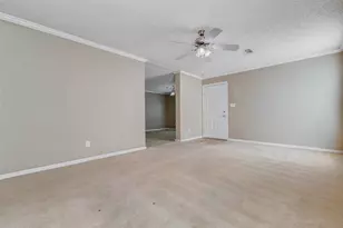 6054 Ridgeway Dr, Houston, TX 77033 - Photo 9
