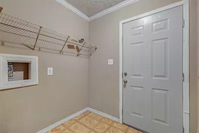 6054 Ridgeway Drive, Houston, TX 77033 - Photo 21