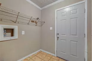 6054 Ridgeway Dr, Houston, TX 77033 - Photo 21