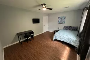 1005 Bank Dr, Houston, TX 77547 - Photo 11