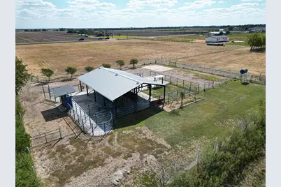 1023 Williams Road, East Bernard, TX 77435 - Photo 15